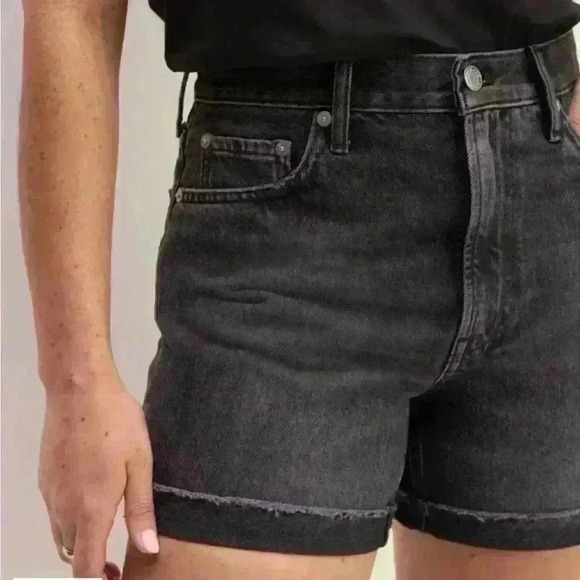 Everlane Cheeky Jean Short, high waisted Jean shorts black, size 33. - Picture 6 of 15